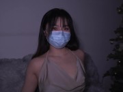 The shoes of buling✨buling✨ are very colorful in the dark environment. 1/16