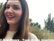 Deux libertines se font suivre par un fan et lui propose un plan sex en extérieur - PORN RÉALITÉ 12/16