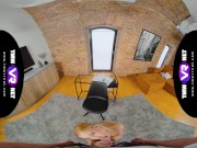 TmwVRnet - Lulu Love - Dude opens the door and wet pussy 5/16