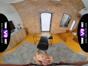 TmwVRnet - Lulu Love - Dude opens the door and wet pussy 6/16