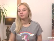 Cute Girl Has Sexy Playtime 15/16