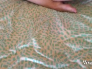 Моя сводная сестра с большими сиськами показала мне свою заросшую письку 1/16