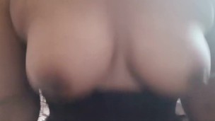 Hot Slut Girl Play With Tits - CamLucy මට ලොකු පයියක් ඕනේ මීගමුවේ සුපිරි ස්පා බඩුව සැප දෙන විදිය