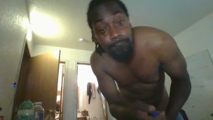 Cubbydapornhubby found roomates new vibrator while she was in shower