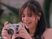 SLAYED Violet & Vanessa devour more than their picnic 2/16