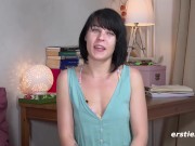 Studentin aus Berlin macht ein Fest für ihre Muschi 2/16