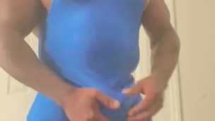 MrBigDThomas getting ready for the gym and Dancing 