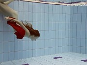 Underwatershow babes swim freely and naked underwater 7/16