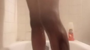 Dancing in shower 🚿 comment and subscribe