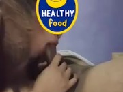 Nag blowjob bago umibabaw. Sa sobrang basa nag creampie. Sobrang sarap sa dulas. 