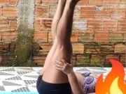 Garota fazendo exercícios 16/16