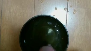イケメン日本人の主観おしっこ！カップに黄金水大量発射！034
