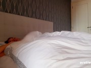 Sexy Babe Wakes to a Hot Start 3/16