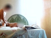 Me cojo a puta latina de perrito mientras gime por más, le escupo en la boca por caliente 9/16