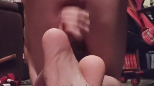 Squirming femboy milking himself untill he cums!!