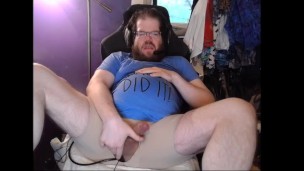 mpreg daddy struggles to give birth