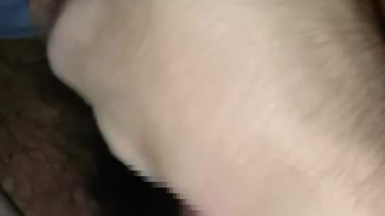 兜合わせして大量射精した - RedTube