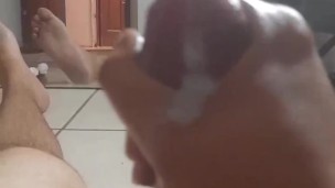 huge cumshot