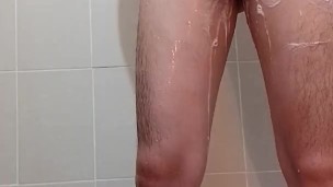 Limpio mi rico juguete despues de trabajo