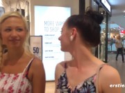 Deutsche Mädels vergnügen sich in der Umkleidekabine 3/16