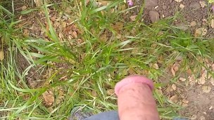Guy tries to cut pubes and fails...