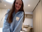 CONSERVATIVE STEP DAD BY DAY FUCKS HIS STEP DAUGHTER AT NIGHT 1/16