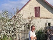 The petals gently caress my face 4/16