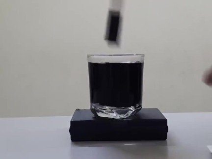 Some Simple Magic Tricks That Have Amazing Illusion