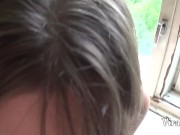 Деревенская подружка охотно отсосала и приняла сперму в свою письку 10/16