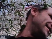 Пелюстки квітів вишні ніжно пестять моє обличчя. Непередаваний аромат 13/16