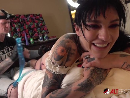 Busty brunette Misha Montana gets a new leg tattoo