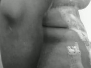 Gordinha tomando banho  7/16