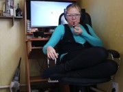 Much sperm on the glasses after smoking 1/16