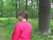 Милая девушка оттрахана в лесу со спермой в писку 1/16