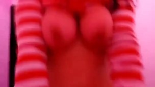 Me coje el amigo de mi esposo mientras el está en el trabajo 