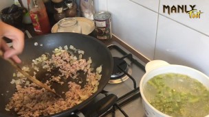 COOKING WITH ME - MEXICAN INSPIRED BREAKFAST - CUM FEET SOCKS SERIES - MANLYFOOT 💦 🦶 🌮 👨‍🍳