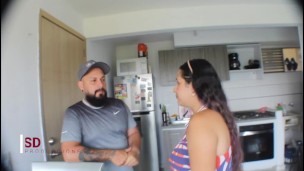 Follando con una extraña después de un buen trato-porno en español