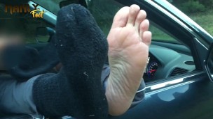 I DARE YOU TO LICK THEM AS YOU WALK BY - RIPE SMELLY BOOT FEET OUT CAR WINDOW - MANLYFOOT 🚙 🦶