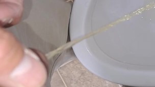 Hlywddawg first attempt at pissing video