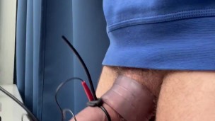 Amazing HANDS FREE ELECTRO STIMULATION ** PRECUM DRIPPING non stop **