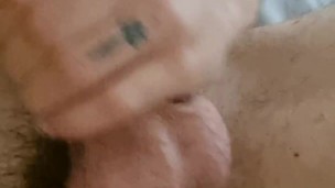 Sexy twink cuming.
