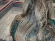 estudiante descubierta dedéandose en el baño de la escuela y termina cogiendo con su maestro. Vol #1 13/16