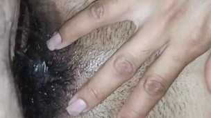 Que rico entra mi verga en su vagina lubricada.