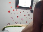 entra y me coje me trata como una puta 12/16