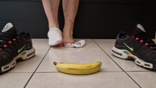 CRUSH FEET NIKE