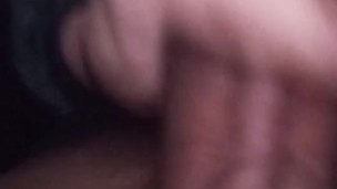 Se masturba mientras mi hermana me graba