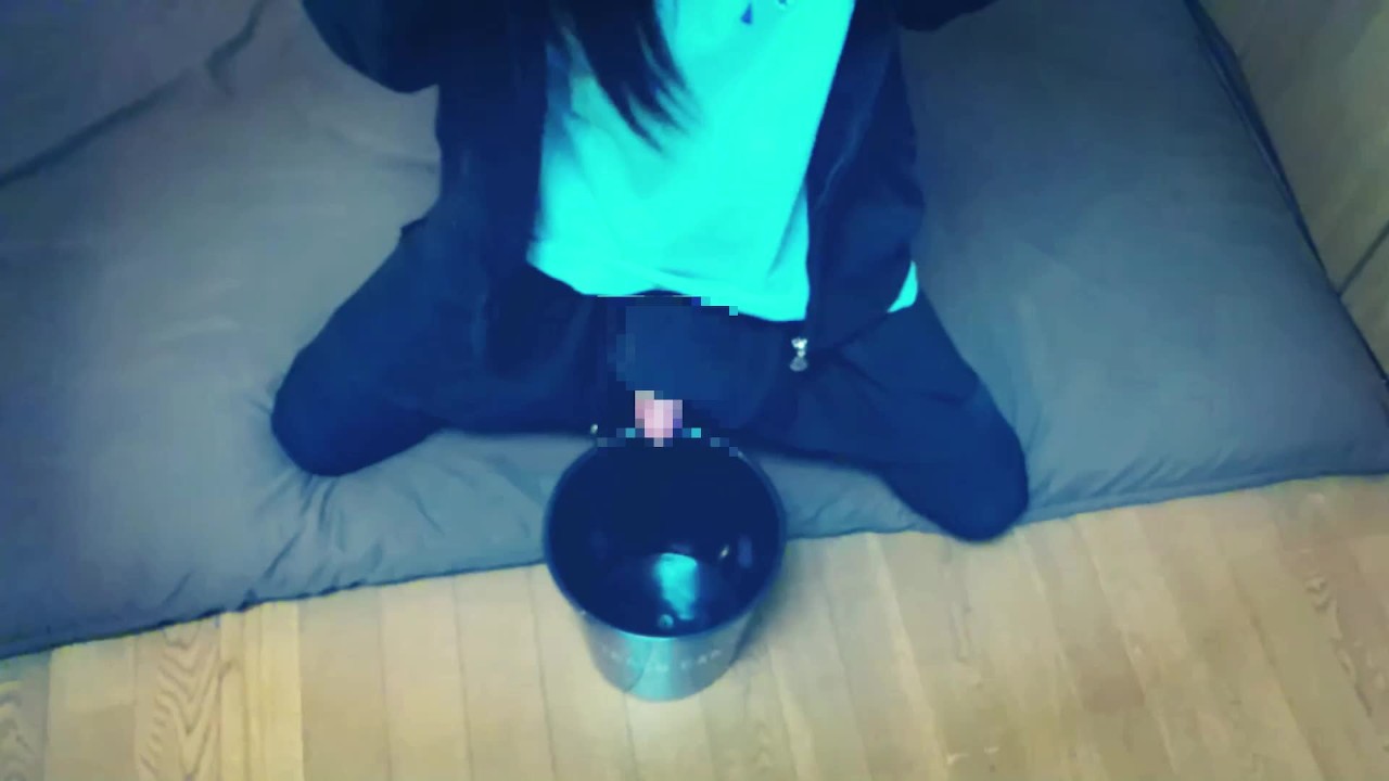 女装 子crossdresser　初めてのおもらしオナニー　masturbate Pee Piss - RedTube