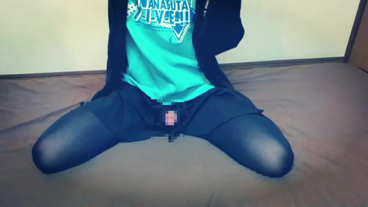 女装 子crossdresser　初めてのおもらしオナニー　masturbate Pee Piss - RedTube