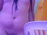 Acepte que mi primo me grabé bañándome  13/16