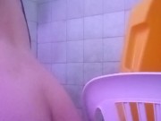 Acepte que mi primo me grabé bañándome  7/16